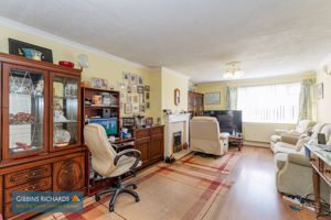 Sitting/Dining Room- click for photo gallery